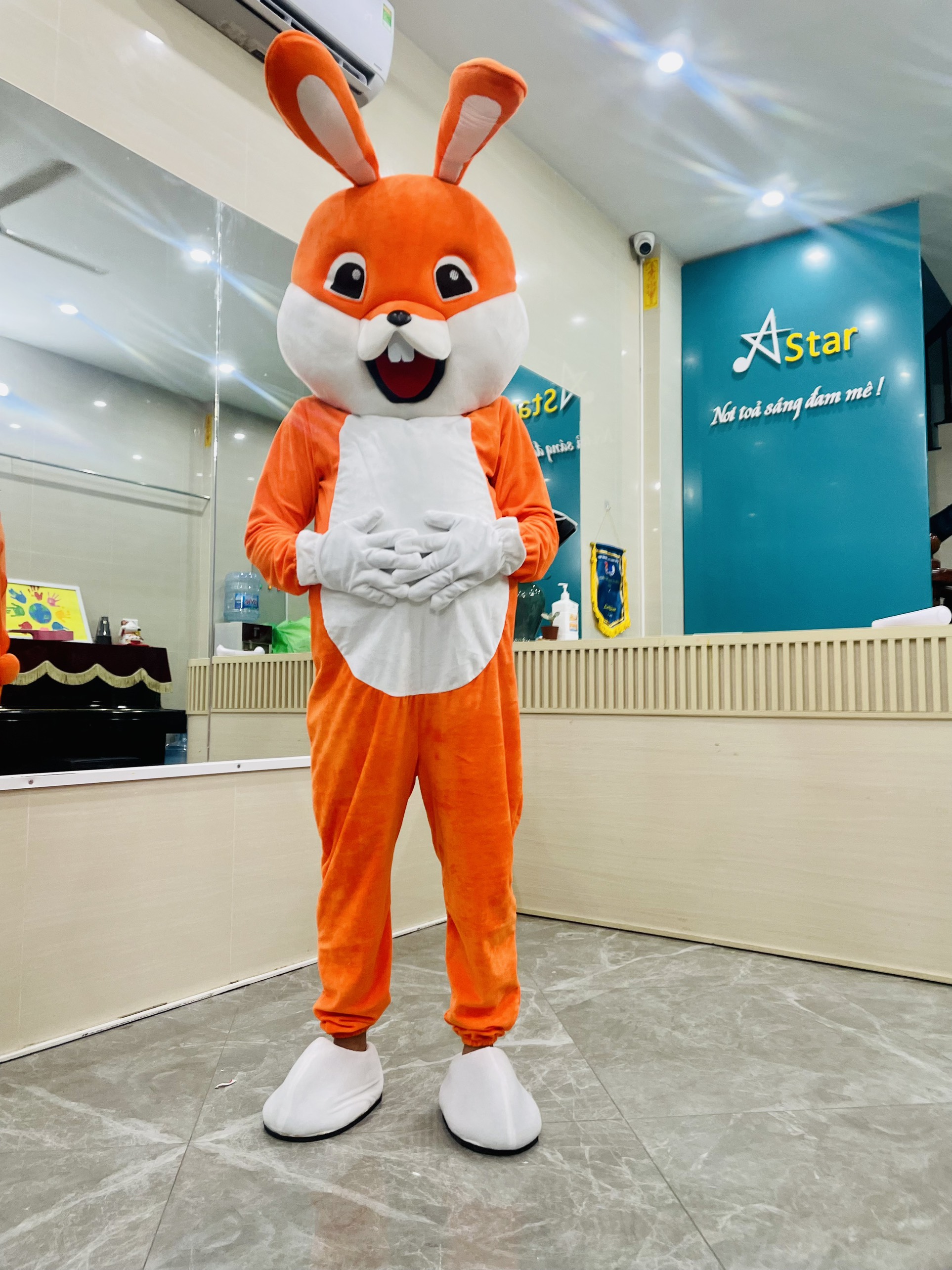 Mascot Thỏ