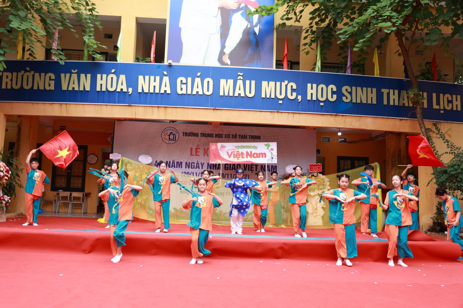 Đồng dao cam xanh